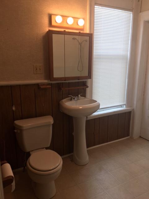4 N. Eddy, Fort Scott, Bourbon County, Kansas, United States 66701, 2 Bedrooms Bedrooms, ,1 BathroomBathrooms,Apartment,For Rent,N. Eddy,1,1010