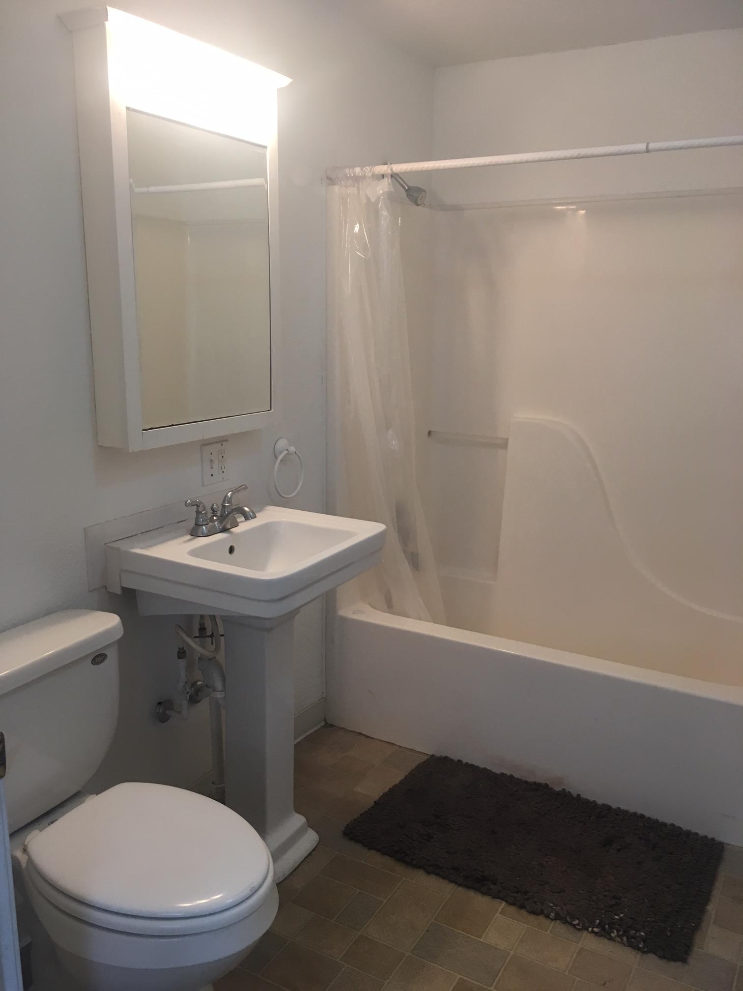 4 N. Eddy, Fort Scott, Bourbon County, Kansas, United States 66701, 1 Bedroom Bedrooms, 0 ,1 BathroomBathrooms,House,For Rent,N. Eddy,1,1013