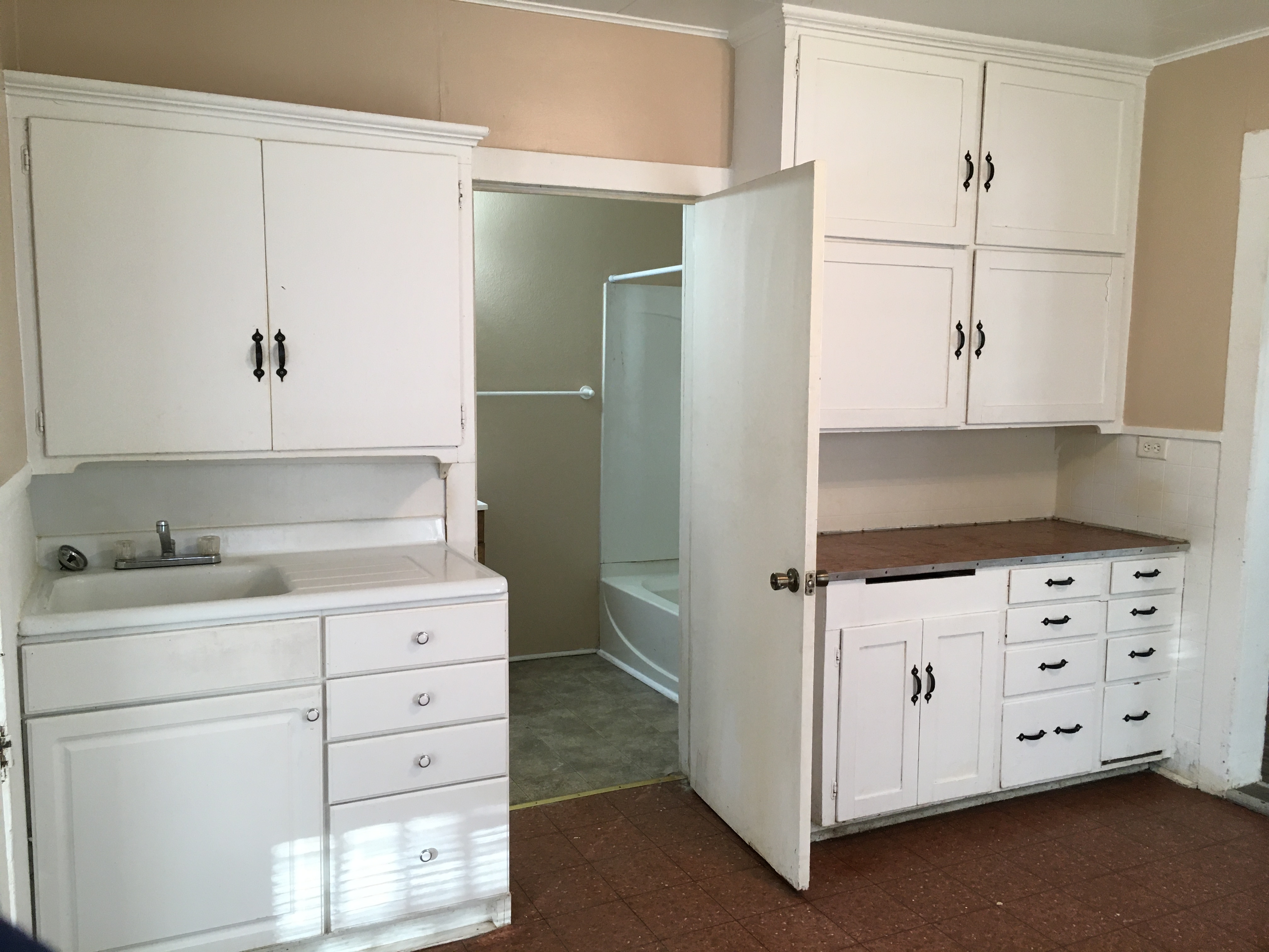 744 S Horton, Fort Scott, Bourbon County, Kansas, United States 66701, 2 Bedrooms Bedrooms, 0 ,1 BathroomBathrooms,House,For Rent,S Horton,1,1014