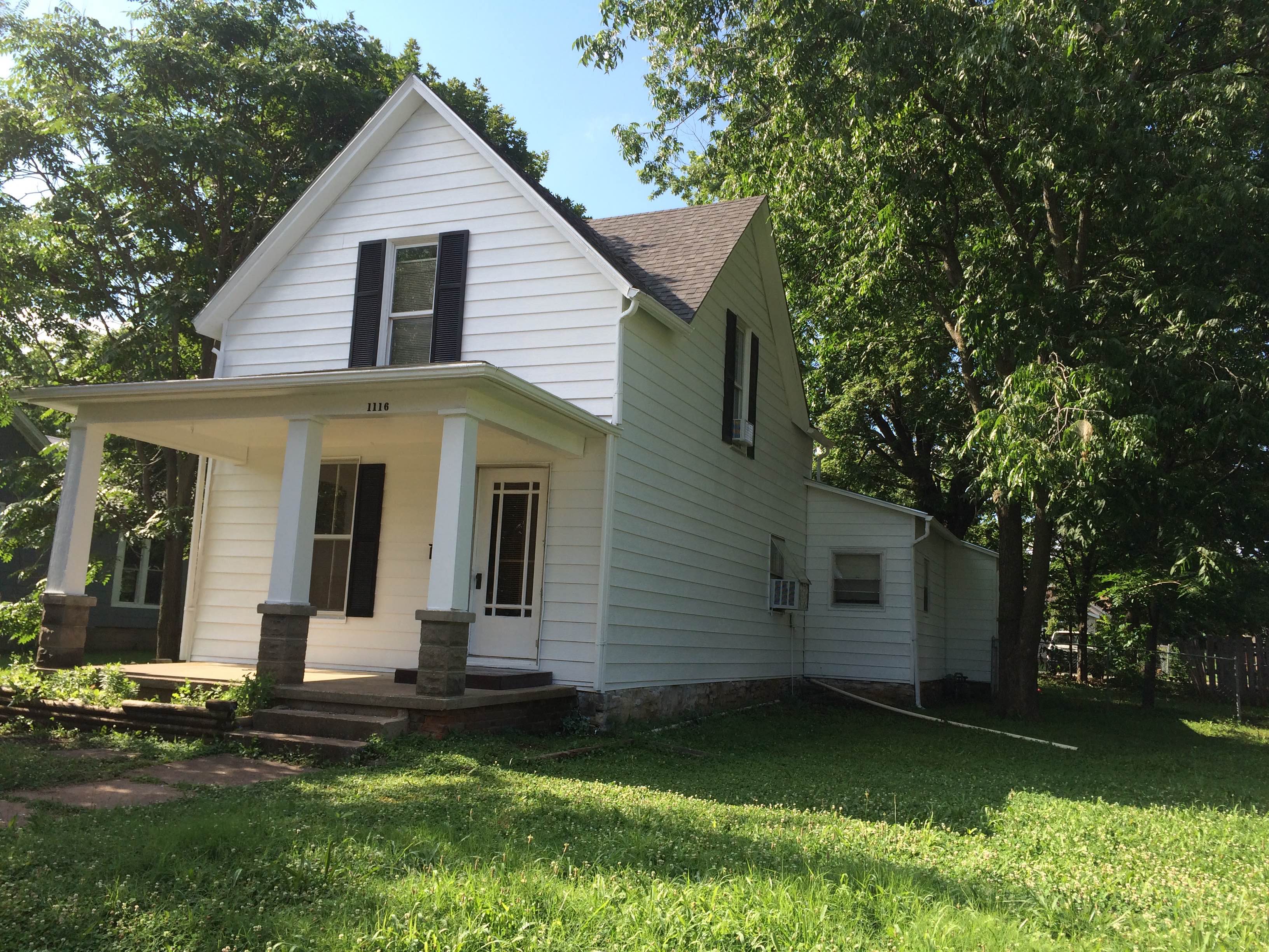 1116 E. Wall, Fort Scott, Bourbon County, Kansas, United States 66701, 4 Bedrooms Bedrooms, 0 ,2 BathroomsBathrooms,House,For Rent,E. Wall,2,1017 1116 E. Wall, Fort Scott, Bourbon County, Kansas, United States 66701, 4 Bedrooms Bedrooms, 0 ,2 BathroomsBathrooms,House,For Rent,E. Wall,2,1017