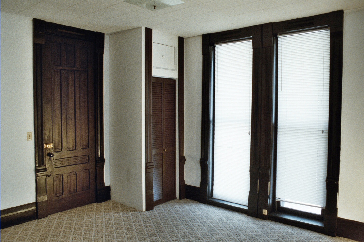 733 S National, Fort Scott, Bourbon County, Kansas, United States 66701, 1 Bedroom Bedrooms, ,1 BathroomBathrooms,Apartment,For Rent,S National,1,1019