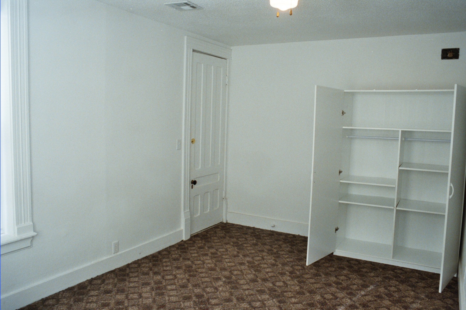733 National, Fort Scott, Bourbon County, Kansas, United States 66701, 3 Bedrooms Bedrooms, ,2 BathroomsBathrooms,Apartment,For Rent,National ,2,1020