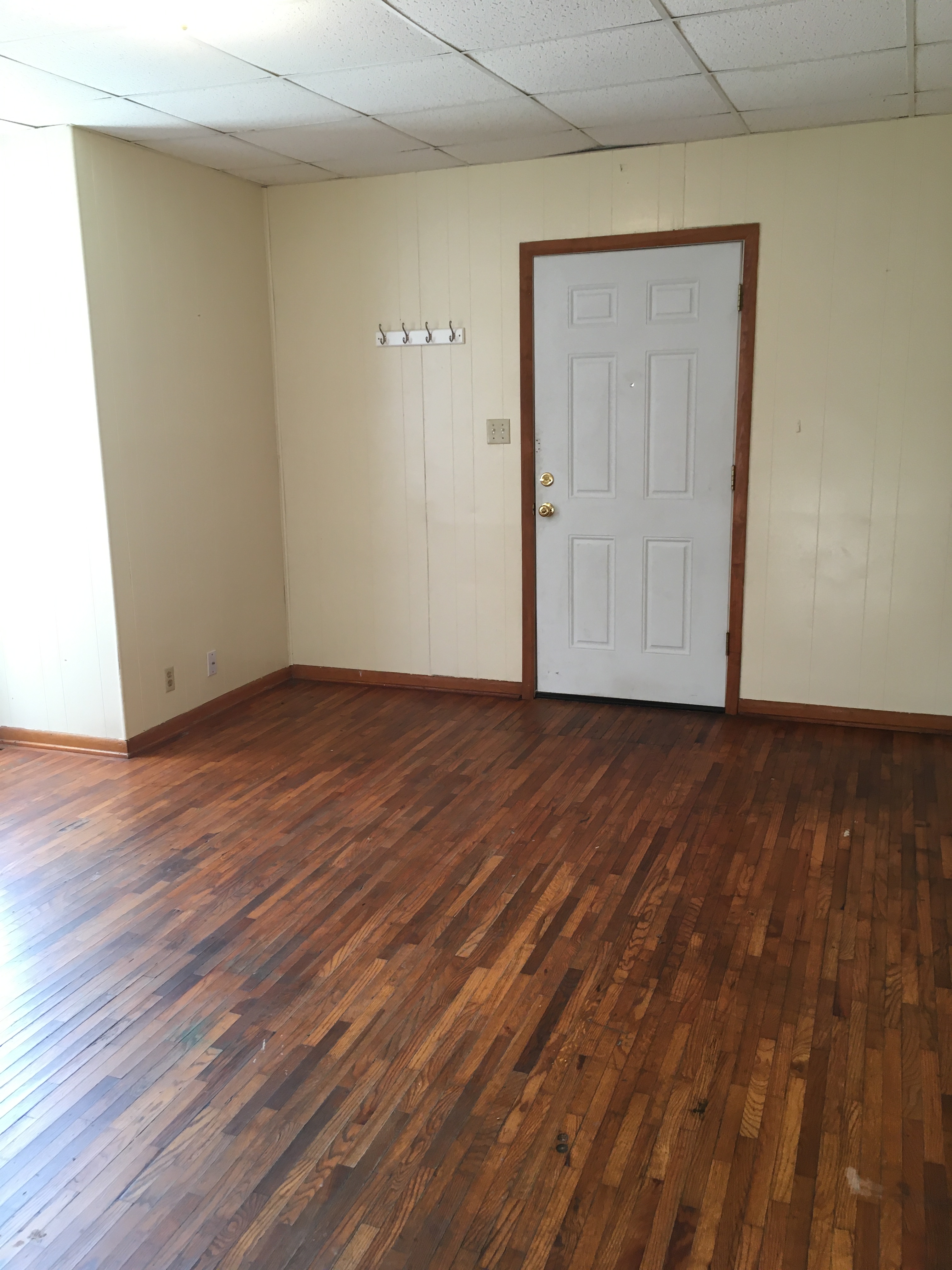 739 S. Crawford, Fort Scott, Bourbon County, Kansas, United States 66701, 1 Bedroom Bedrooms, ,1 BathroomBathrooms,Apartment,For Rent, S. Crawford,1,1023